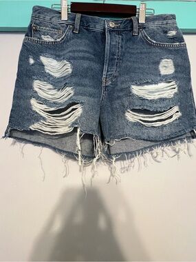 We The Free Free People Distressed Denim Shorts Size 28 High Rise Jean Shorts
